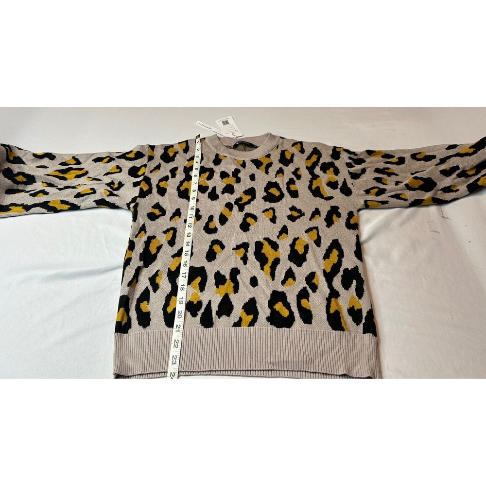 Merokeety Womens Leopard Print Crewneck Sweater Tan Yellow Black Size S NEW